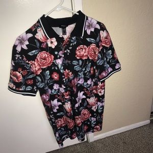 MEDIUM Forever 21 Floral Black Shirt